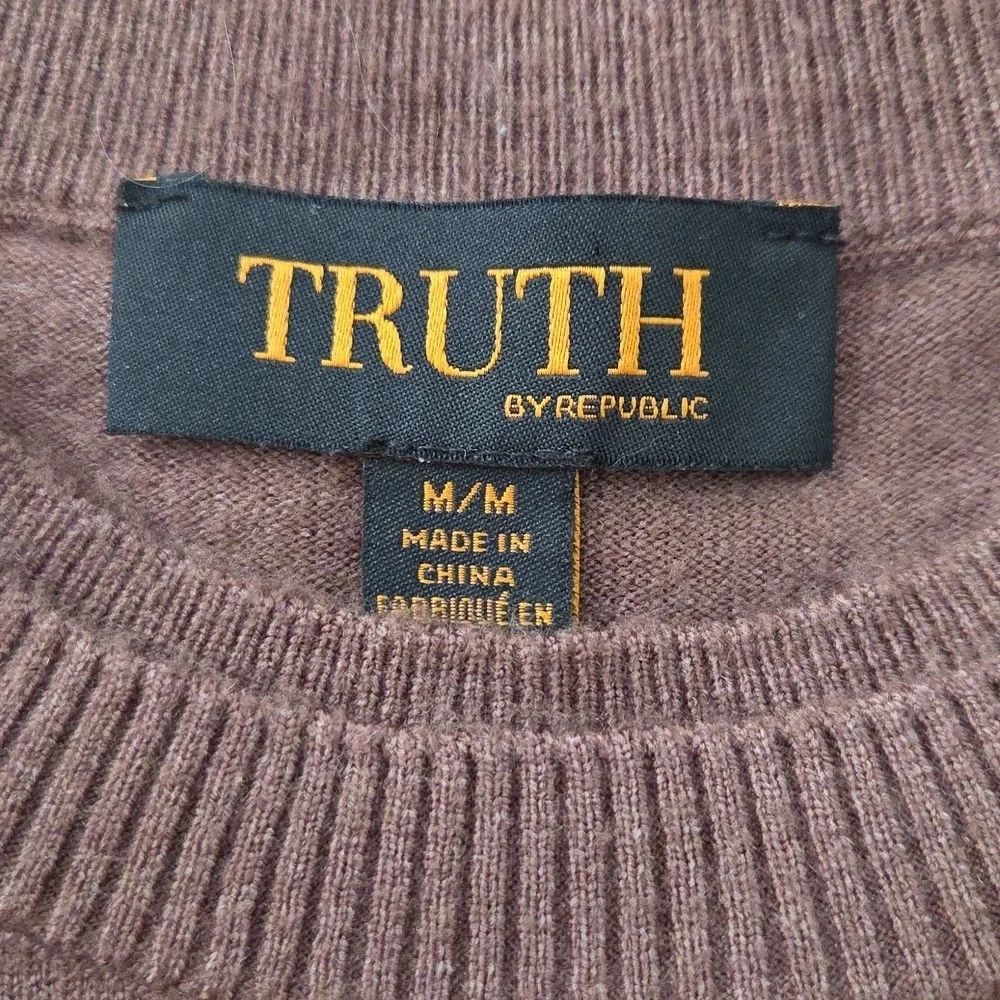 TRUTH Brown Sweater with White Layered Sleeves - Picture 4 of 8